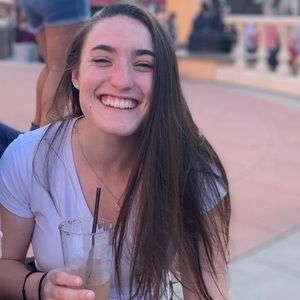 Meet your Posher, Megan